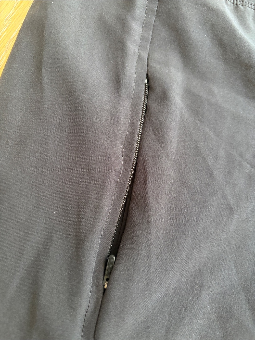Women’s Hurley Board Shorts Size XS - Picture 3 of 7